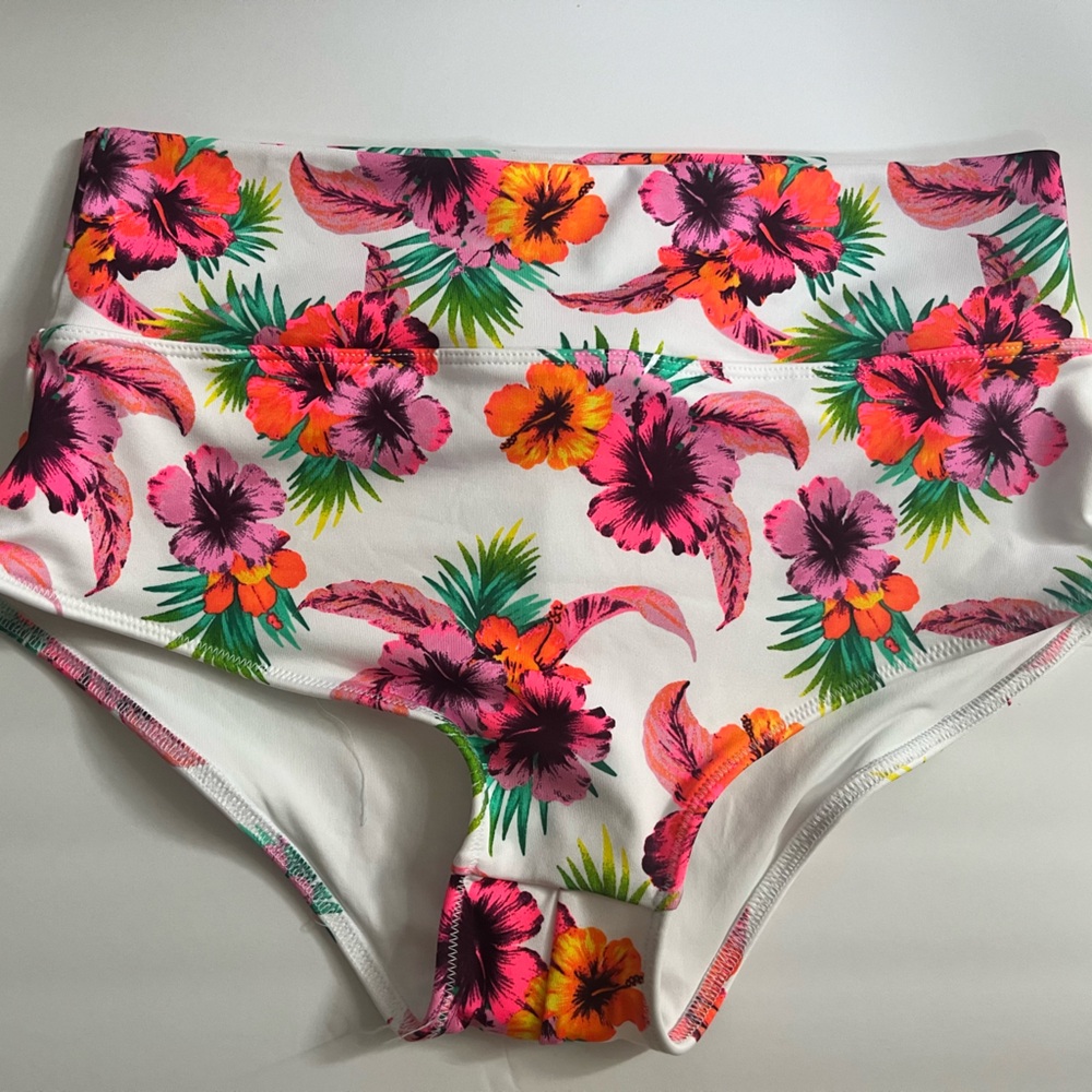 PINK Active Victoria's Secret Floral Swimsuit Bottoms - NWT - Large